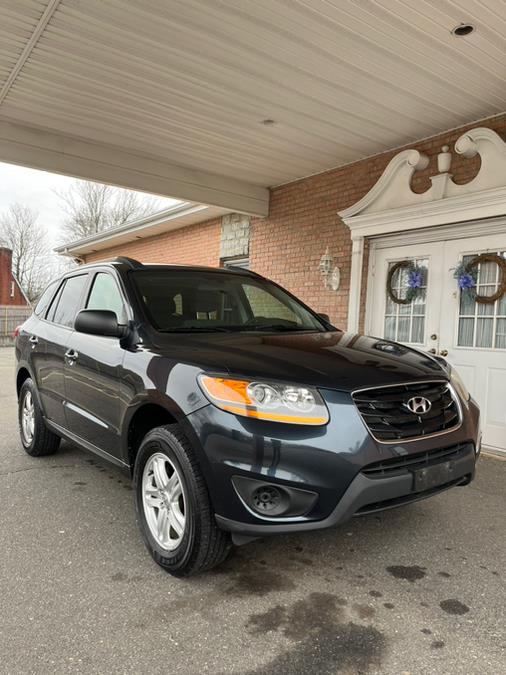 2011 Hyundai Santa Fe FWD 4dr I4 Auto GLS, available for sale in New Britain, Connecticut | Supreme Automotive. New Britain, Connecticut 2011 Hyundai Santa Fe FWD 4dr I4 Auto GLS, available for sale in New Britain, Connecticut | Supreme Automotive. New Britain, Connecticut