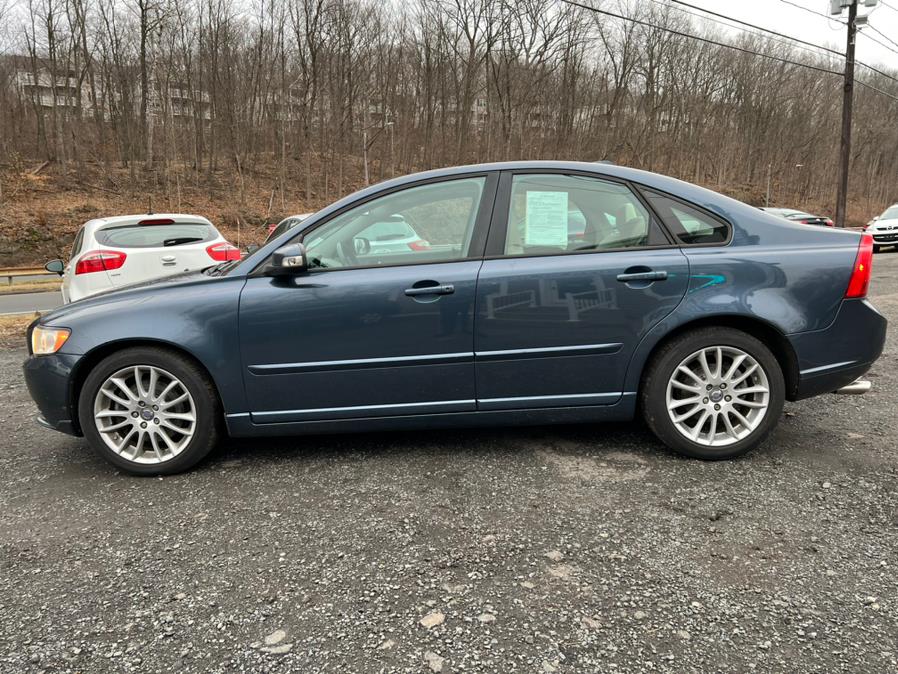 2011 Volvo S40 4dr Sdn w/Moonroof, available for sale in Berlin, Connecticut | Main Auto of Berlin. Berlin, Connecticut 2011 Volvo S40 4dr Sdn w/Moonroof, available for sale in Berlin, Connecticut | Main Auto of Berlin. Berlin, Connecticut