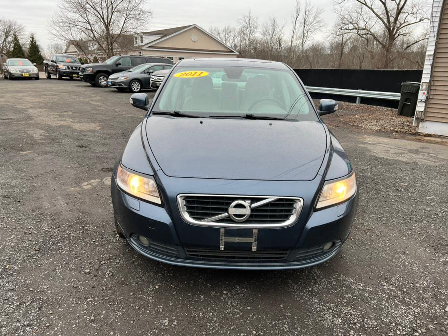 2011 Volvo S40 4dr Sdn w/Moonroof, available for sale in Berlin, Connecticut | Main Auto of Berlin. Berlin, Connecticut 2011 Volvo S40 4dr Sdn w/Moonroof, available for sale in Berlin, Connecticut | Main Auto of Berlin. Berlin, Connecticut