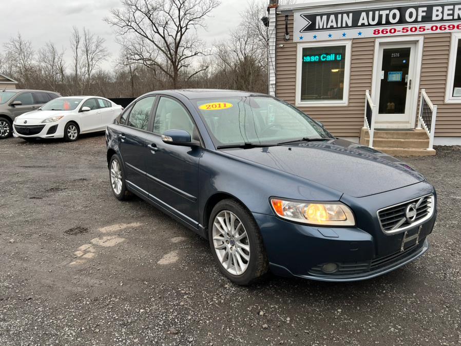 2011 Volvo S40 4dr Sdn w/Moonroof, available for sale in Berlin, Connecticut | Main Auto of Berlin. Berlin, Connecticut 2011 Volvo S40 4dr Sdn w/Moonroof, available for sale in Berlin, Connecticut | Main Auto of Berlin. Berlin, Connecticut