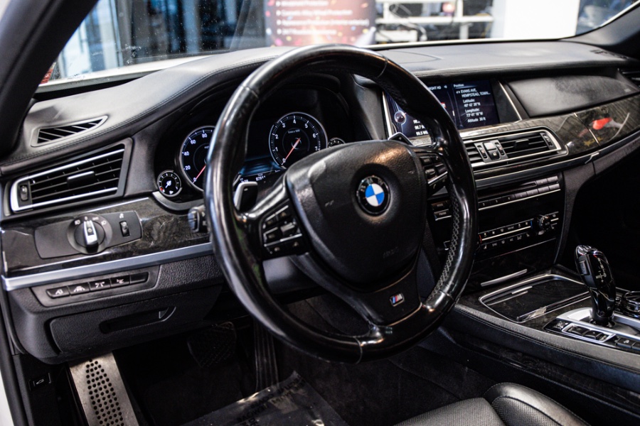 2015 BMW 7 Series 4dr Sdn 750Li xDrive AWD, available for sale in ELMONT, New York | 26 Motors Long Island. ELMONT, New York 2015 BMW 7 Series 4dr Sdn 750Li xDrive AWD, available for sale in ELMONT, New York | 26 Motors Long Island. ELMONT, New York