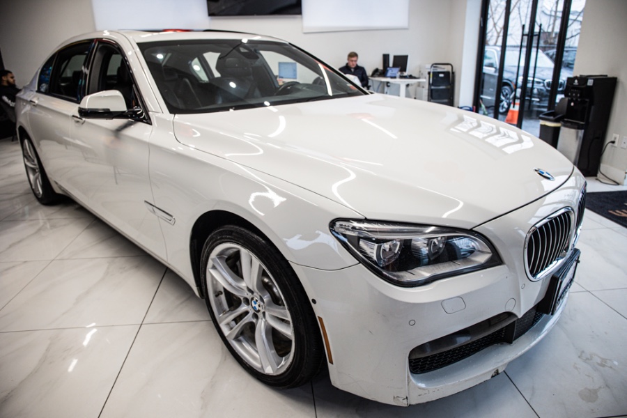2015 BMW 7 Series 4dr Sdn 750Li xDrive AWD, available for sale in ELMONT, New York | 26 Motors Long Island. ELMONT, New York 2015 BMW 7 Series 4dr Sdn 750Li xDrive AWD, available for sale in ELMONT, New York | 26 Motors Long Island. ELMONT, New York