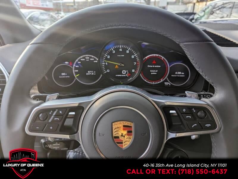 2021 Porsche Cayenne E-Hybrid AWD, available for sale in Long Island City, New York | Luxury Of Queens. Long Island City, New York 2021 Porsche Cayenne E-Hybrid AWD, available for sale in Long Island City, New York | Luxury Of Queens. Long Island City, New York