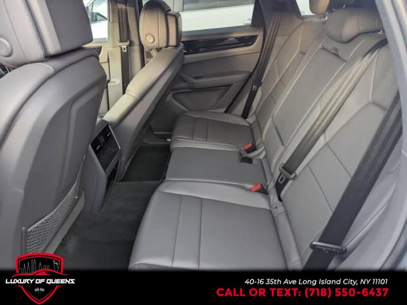 2021 Porsche Cayenne E-Hybrid AWD, available for sale in Long Island City, New York | Luxury Of Queens. Long Island City, New York 2021 Porsche Cayenne E-Hybrid AWD, available for sale in Long Island City, New York | Luxury Of Queens. Long Island City, New York