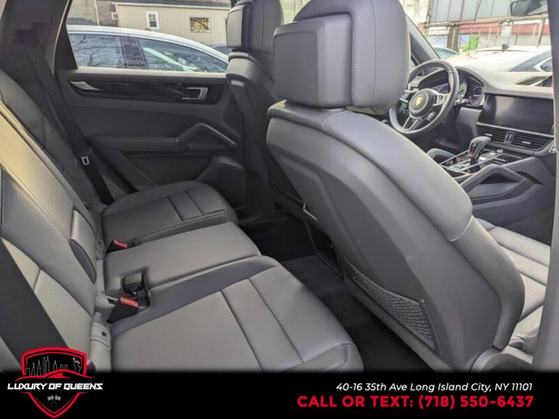 2021 Porsche Cayenne E-Hybrid AWD, available for sale in Long Island City, New York | Luxury Of Queens. Long Island City, New York 2021 Porsche Cayenne E-Hybrid AWD, available for sale in Long Island City, New York | Luxury Of Queens. Long Island City, New York