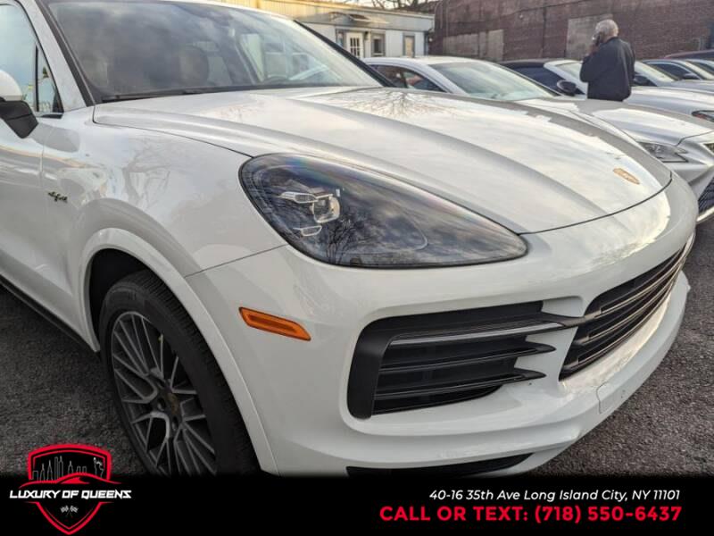 2021 Porsche Cayenne E-Hybrid AWD, available for sale in Long Island City, New York | Luxury Of Queens. Long Island City, New York 2021 Porsche Cayenne E-Hybrid AWD, available for sale in Long Island City, New York | Luxury Of Queens. Long Island City, New York