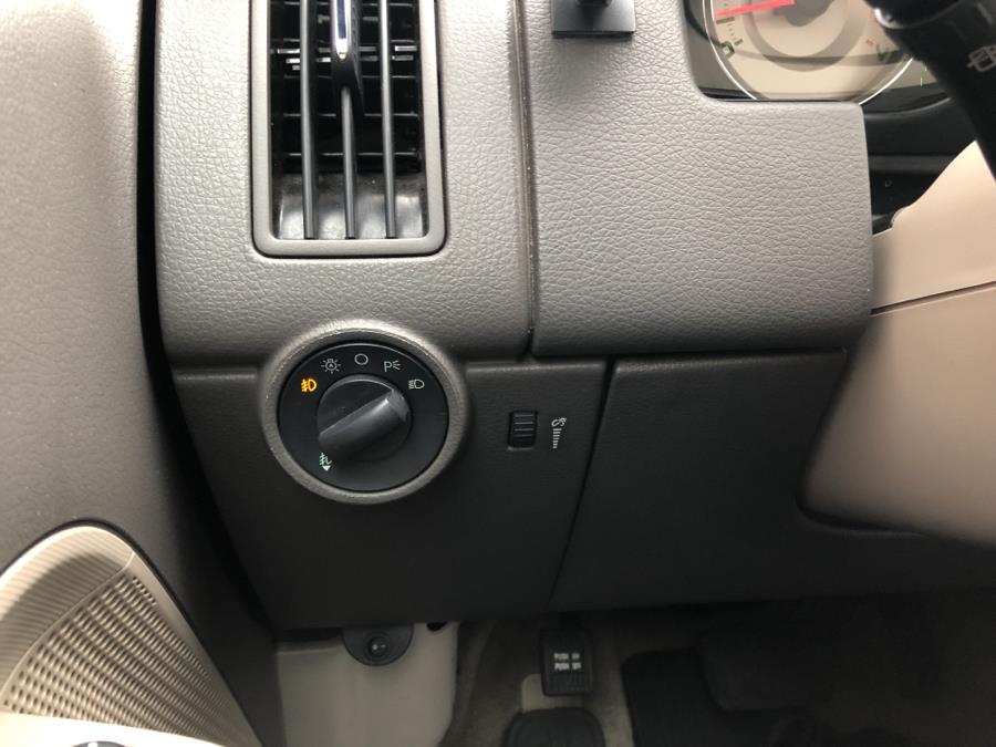 2010 Ford Edge 4dr SEL AWD, available for sale in Waterbury, Connecticut | National Auto Brokers, Inc.. Waterbury, Connecticut 2010 Ford Edge 4dr SEL AWD, available for sale in Waterbury, Connecticut | National Auto Brokers, Inc.. Waterbury, Connecticut
