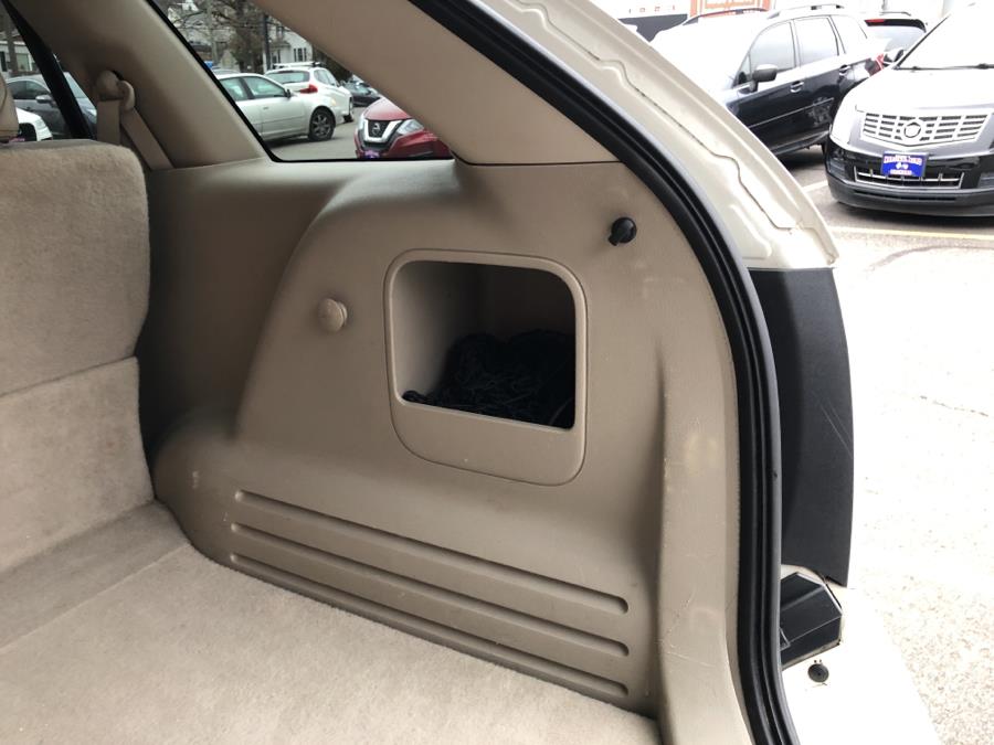 2010 Ford Edge 4dr SEL AWD, available for sale in Waterbury, Connecticut | National Auto Brokers, Inc.. Waterbury, Connecticut 2010 Ford Edge 4dr SEL AWD, available for sale in Waterbury, Connecticut | National Auto Brokers, Inc.. Waterbury, Connecticut