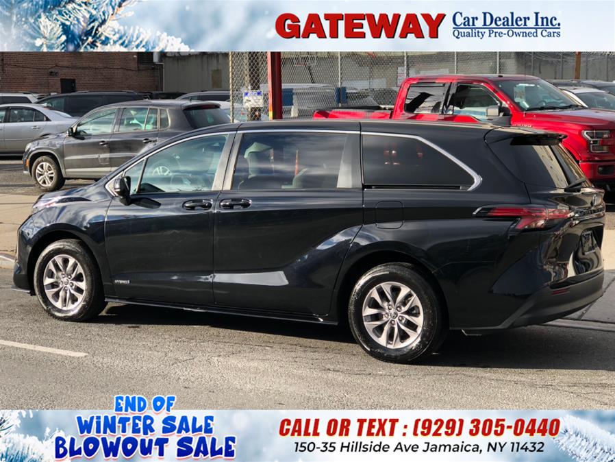 2021 Toyota Sienna LE FWD 8-Passenger (Natl), available for sale in Jamaica, New York | Gateway Car Dealer Inc. Jamaica, New York 2021 Toyota Sienna LE FWD 8-Passenger (Natl), available for sale in Jamaica, New York | Gateway Car Dealer Inc. Jamaica, New York