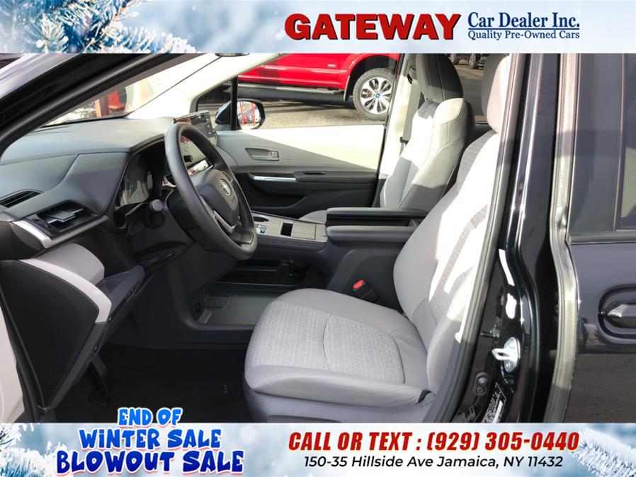 2021 Toyota Sienna LE FWD 8-Passenger (Natl), available for sale in Jamaica, New York | Gateway Car Dealer Inc. Jamaica, New York 2021 Toyota Sienna LE FWD 8-Passenger (Natl), available for sale in Jamaica, New York | Gateway Car Dealer Inc. Jamaica, New York