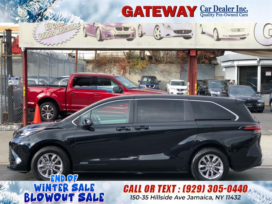 2021 Toyota Sienna LE FWD 8-Passenger (Natl), available for sale in Jamaica, New York | Gateway Car Dealer Inc. Jamaica, New York 2021 Toyota Sienna LE FWD 8-Passenger (Natl), available for sale in Jamaica, New York | Gateway Car Dealer Inc. Jamaica, New York