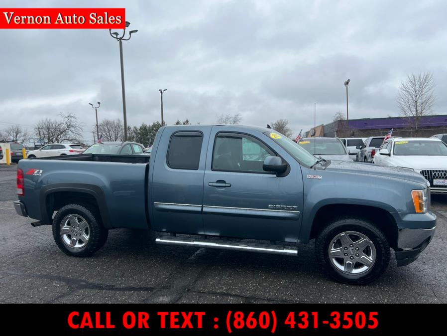 2011 GMC Sierra 1500 4WD Ext Cab 143.5" SLE, available for sale in Manchester, Connecticut | Vernon Auto Sale & Service. Manchester, Connecticut 2011 GMC Sierra 1500 4WD Ext Cab 143.5" SLE, available for sale in Manchester, Connecticut | Vernon Auto Sale & Service. Manchester, Connecticut