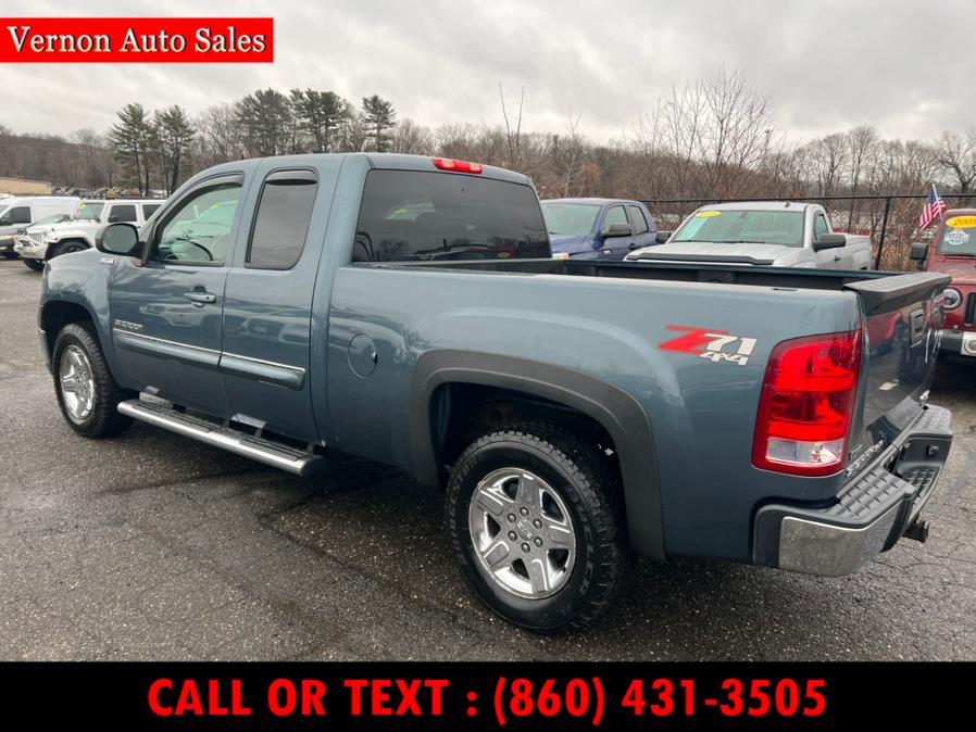 2011 GMC Sierra 1500 4WD Ext Cab 143.5" SLE, available for sale in Manchester, Connecticut | Vernon Auto Sale & Service. Manchester, Connecticut 2011 GMC Sierra 1500 4WD Ext Cab 143.5" SLE, available for sale in Manchester, Connecticut | Vernon Auto Sale & Service. Manchester, Connecticut