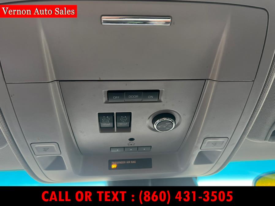 2017 Chevrolet Tahoe 4WD 4dr LT, available for sale in Manchester, Connecticut | Vernon Auto Sale & Service. Manchester, Connecticut 2017 Chevrolet Tahoe 4WD 4dr LT, available for sale in Manchester, Connecticut | Vernon Auto Sale & Service. Manchester, Connecticut