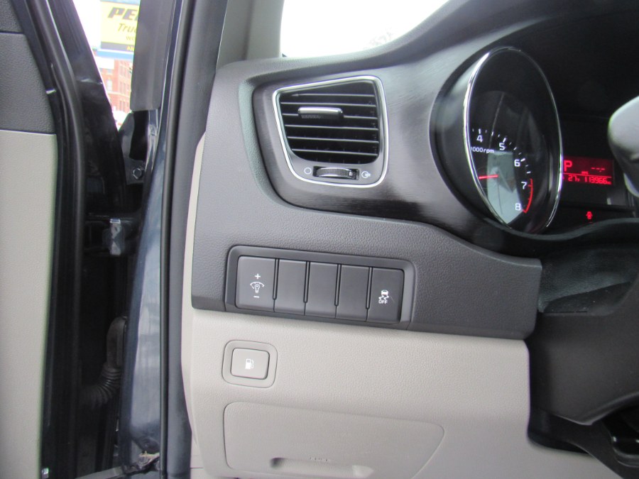 2016 Kia Sedona LX, available for sale in Worcester, Massachusetts | Hilario's Auto Sales Inc.. Worcester, Massachusetts 2016 Kia Sedona LX, available for sale in Worcester, Massachusetts | Hilario's Auto Sales Inc.. Worcester, Massachusetts