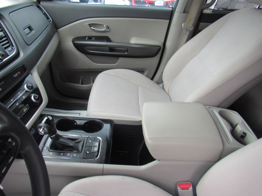 2016 Kia Sedona LX, available for sale in Worcester, Massachusetts | Hilario's Auto Sales Inc.. Worcester, Massachusetts 2016 Kia Sedona LX, available for sale in Worcester, Massachusetts | Hilario's Auto Sales Inc.. Worcester, Massachusetts