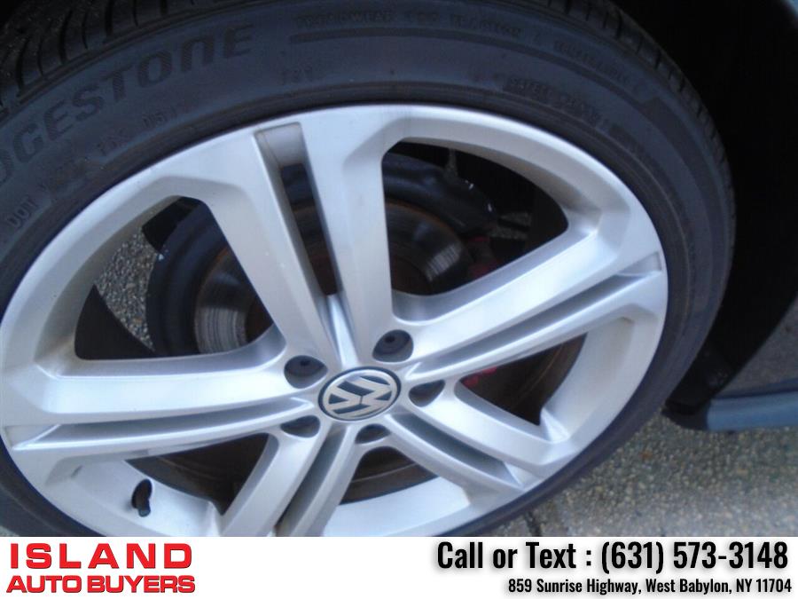 2017 Volkswagen Jetta 2.0T GLI 4dr Sedan 6A, available for sale in West Babylon, New York | Island Auto Buyers. West Babylon, New York 2017 Volkswagen Jetta 2.0T GLI 4dr Sedan 6A, available for sale in West Babylon, New York | Island Auto Buyers. West Babylon, New York