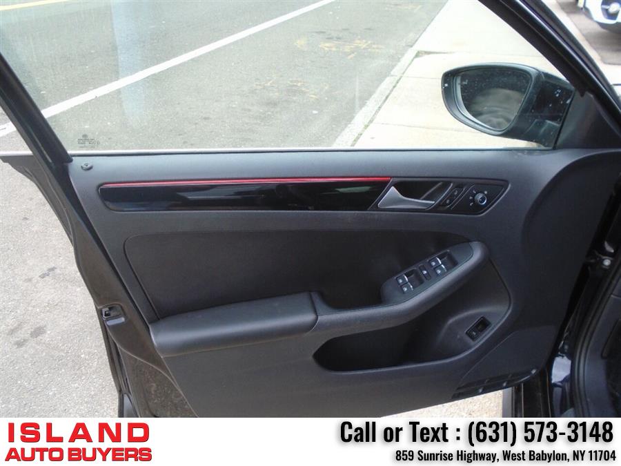 2017 Volkswagen Jetta 2.0T GLI 4dr Sedan 6A, available for sale in West Babylon, New York | Island Auto Buyers. West Babylon, New York 2017 Volkswagen Jetta 2.0T GLI 4dr Sedan 6A, available for sale in West Babylon, New York | Island Auto Buyers. West Babylon, New York