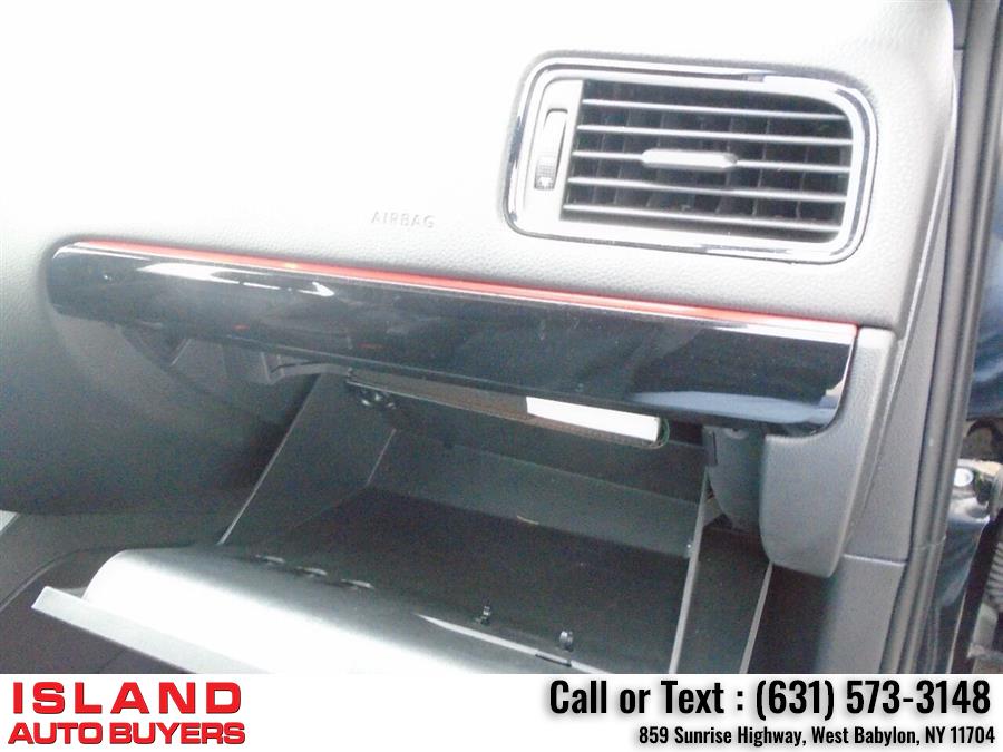 2017 Volkswagen Jetta 2.0T GLI 4dr Sedan 6A, available for sale in West Babylon, New York | Island Auto Buyers. West Babylon, New York 2017 Volkswagen Jetta 2.0T GLI 4dr Sedan 6A, available for sale in West Babylon, New York | Island Auto Buyers. West Babylon, New York