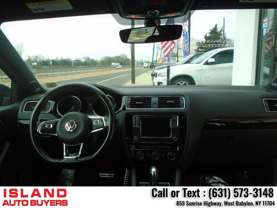 2017 Volkswagen Jetta 2.0T GLI 4dr Sedan 6A, available for sale in West Babylon, New York | Island Auto Buyers. West Babylon, New York 2017 Volkswagen Jetta 2.0T GLI 4dr Sedan 6A, available for sale in West Babylon, New York | Island Auto Buyers. West Babylon, New York