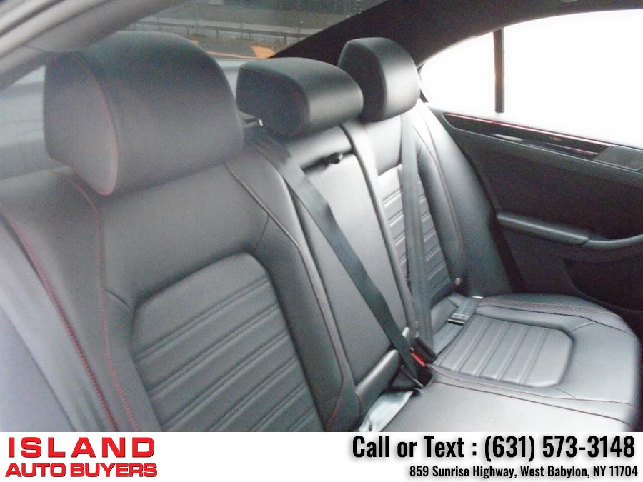 2017 Volkswagen Jetta 2.0T GLI 4dr Sedan 6A, available for sale in West Babylon, New York | Island Auto Buyers. West Babylon, New York 2017 Volkswagen Jetta 2.0T GLI 4dr Sedan 6A, available for sale in West Babylon, New York | Island Auto Buyers. West Babylon, New York