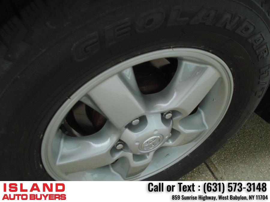 2005 Toyota Land Cruiser Base AWD 4dr SUV, available for sale in West Babylon, New York | Island Auto Buyers. West Babylon, New York 2005 Toyota Land Cruiser Base AWD 4dr SUV, available for sale in West Babylon, New York | Island Auto Buyers. West Babylon, New York