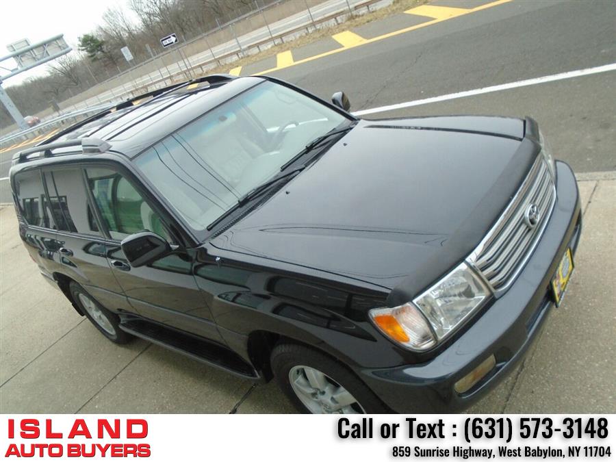 2005 Toyota Land Cruiser Base AWD 4dr SUV, available for sale in West Babylon, New York | Island Auto Buyers. West Babylon, New York 2005 Toyota Land Cruiser Base AWD 4dr SUV, available for sale in West Babylon, New York | Island Auto Buyers. West Babylon, New York