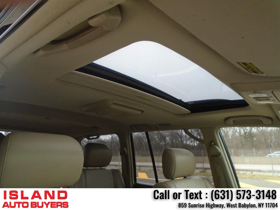 2005 Toyota Land Cruiser Base AWD 4dr SUV, available for sale in West Babylon, New York | Island Auto Buyers. West Babylon, New York 2005 Toyota Land Cruiser Base AWD 4dr SUV, available for sale in West Babylon, New York | Island Auto Buyers. West Babylon, New York