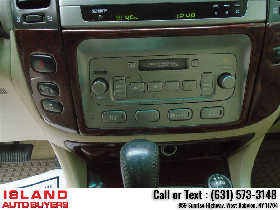 2005 Toyota Land Cruiser Base AWD 4dr SUV, available for sale in West Babylon, New York | Island Auto Buyers. West Babylon, New York 2005 Toyota Land Cruiser Base AWD 4dr SUV, available for sale in West Babylon, New York | Island Auto Buyers. West Babylon, New York