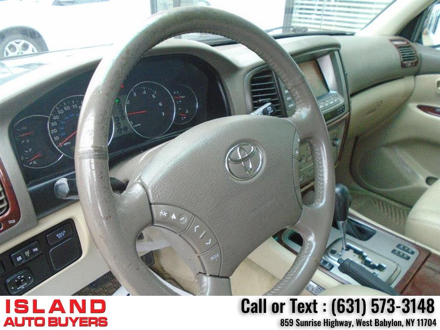 2005 Toyota Land Cruiser Base AWD 4dr SUV, available for sale in West Babylon, New York | Island Auto Buyers. West Babylon, New York 2005 Toyota Land Cruiser Base AWD 4dr SUV, available for sale in West Babylon, New York | Island Auto Buyers. West Babylon, New York