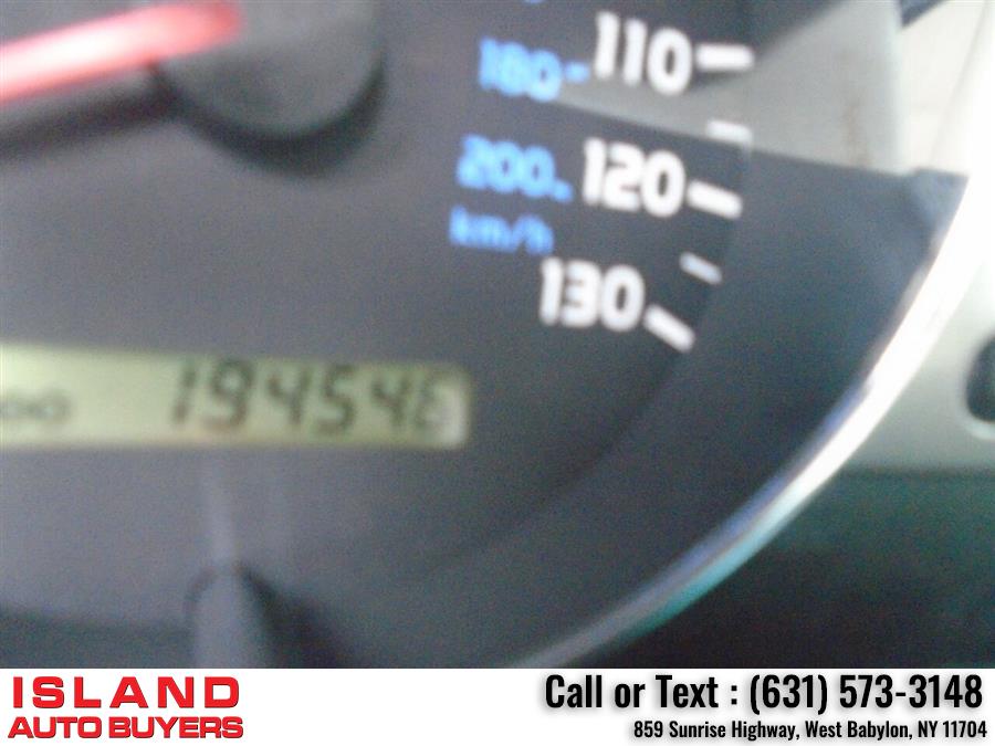 2005 Toyota Land Cruiser Base AWD 4dr SUV, available for sale in West Babylon, New York | Island Auto Buyers. West Babylon, New York 2005 Toyota Land Cruiser Base AWD 4dr SUV, available for sale in West Babylon, New York | Island Auto Buyers. West Babylon, New York