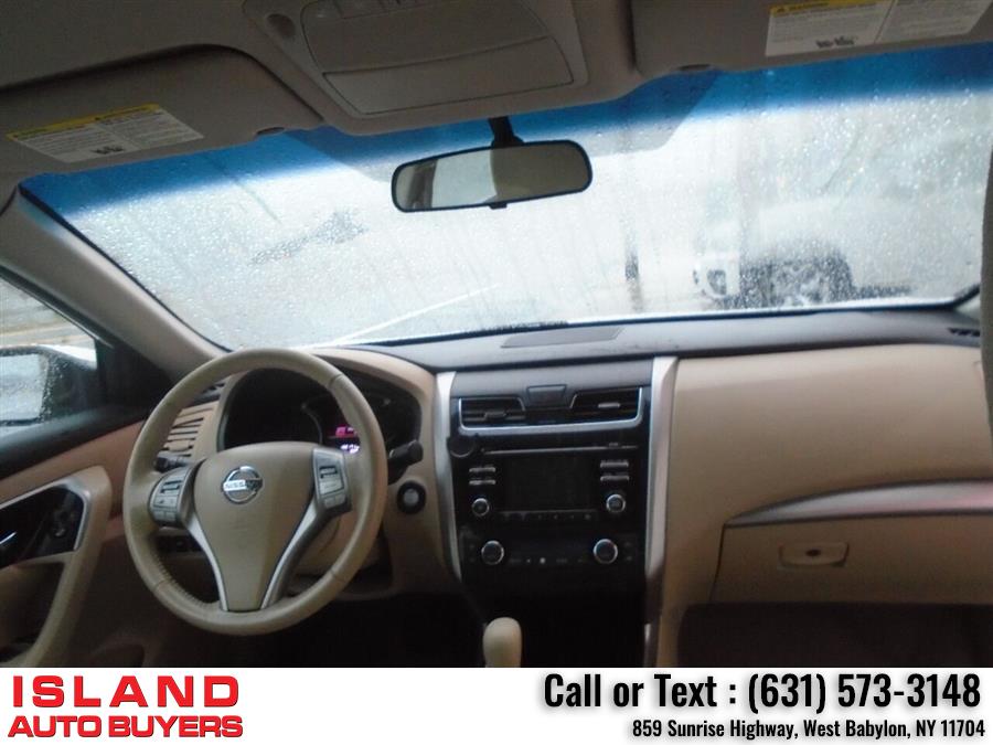 2014 Nissan Altima 2.5 SV 4dr Sedan, available for sale in West Babylon, New York | Island Auto Buyers. West Babylon, New York 2014 Nissan Altima 2.5 SV 4dr Sedan, available for sale in West Babylon, New York | Island Auto Buyers. West Babylon, New York
