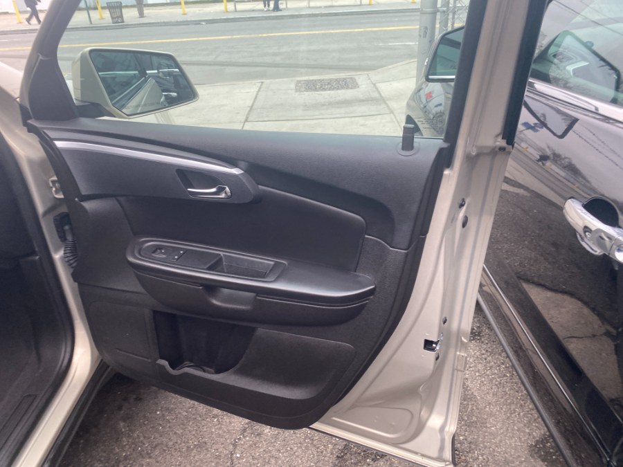 2012 Chevrolet Traverse FWD 4dr LT w/1LT, available for sale in Middle Village, New York | Middle Village Motors . Middle Village, New York 2012 Chevrolet Traverse FWD 4dr LT w/1LT, available for sale in Middle Village, New York | Middle Village Motors . Middle Village, New York