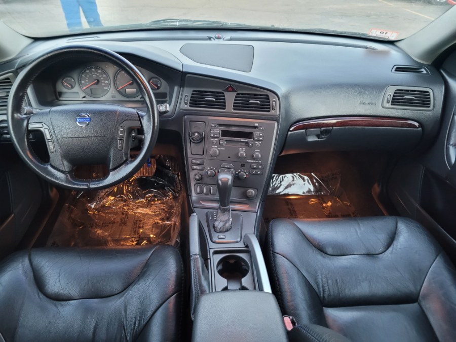2001 Volvo V70 XC AWD A SR 5dr Wgn AWD Turbo w/SR, available for sale in Auburn, New Hampshire | ODA Auto Precision LLC. Auburn, New Hampshire 2001 Volvo V70 XC AWD A SR 5dr Wgn AWD Turbo w/SR, available for sale in Auburn, New Hampshire | ODA Auto Precision LLC. Auburn, New Hampshire