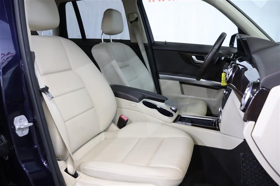 2014 Mercedes-benz Glk 350, available for sale in Paterson, New Jersey | Fast Track Motors. Paterson, New Jersey 2014 Mercedes-benz Glk 350, available for sale in Paterson, New Jersey | Fast Track Motors. Paterson, New Jersey