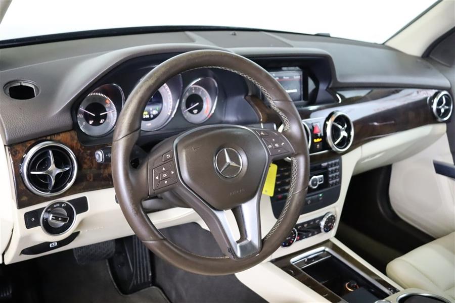 2014 Mercedes-benz Glk 350, available for sale in Paterson, New Jersey | Fast Track Motors. Paterson, New Jersey 2014 Mercedes-benz Glk 350, available for sale in Paterson, New Jersey | Fast Track Motors. Paterson, New Jersey
