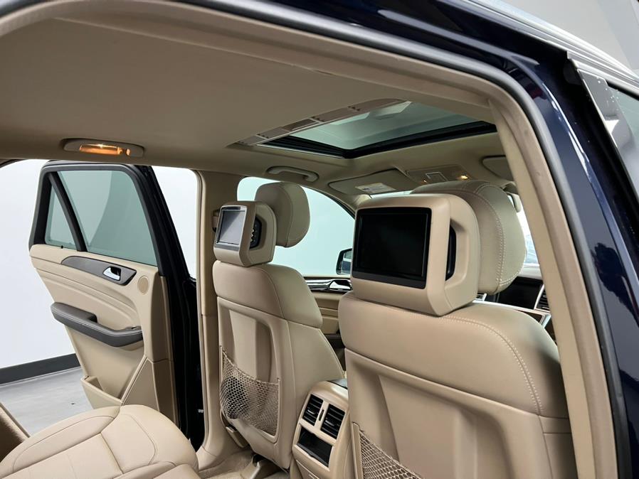 2015 Mercedes-Benz M-Class 4MATIC 4dr ML350, available for sale in Elizabeth, New Jersey | M Auto Group. Elizabeth, New Jersey 2015 Mercedes-Benz M-Class 4MATIC 4dr ML350, available for sale in Elizabeth, New Jersey | M Auto Group. Elizabeth, New Jersey