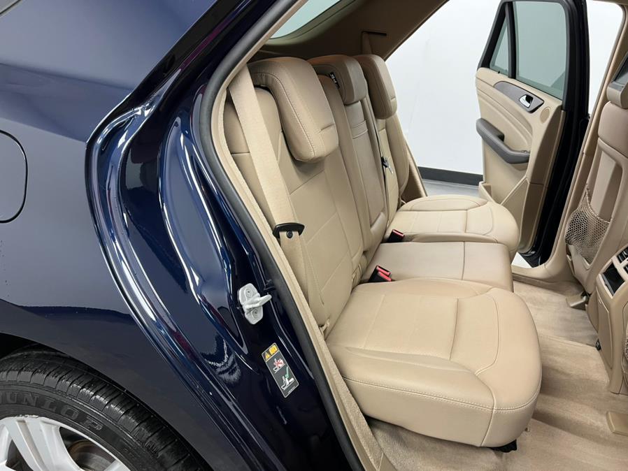 2015 Mercedes-Benz M-Class 4MATIC 4dr ML350, available for sale in Elizabeth, New Jersey | M Auto Group. Elizabeth, New Jersey 2015 Mercedes-Benz M-Class 4MATIC 4dr ML350, available for sale in Elizabeth, New Jersey | M Auto Group. Elizabeth, New Jersey