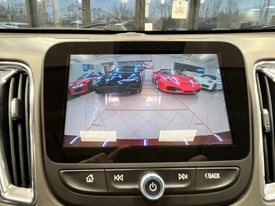 2018 Chevrolet Malibu 4dr Sdn Premier w/2LZ, available for sale in Massapequa Park, New York | Power Motors East. Massapequa Park, New York 2018 Chevrolet Malibu 4dr Sdn Premier w/2LZ, available for sale in Massapequa Park, New York | Power Motors East. Massapequa Park, New York