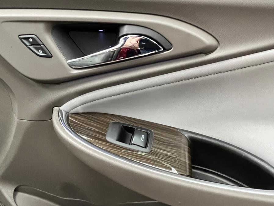 2018 Chevrolet Malibu 4dr Sdn Premier w/2LZ, available for sale in Massapequa Park, New York | Power Motors East. Massapequa Park, New York 2018 Chevrolet Malibu 4dr Sdn Premier w/2LZ, available for sale in Massapequa Park, New York | Power Motors East. Massapequa Park, New York