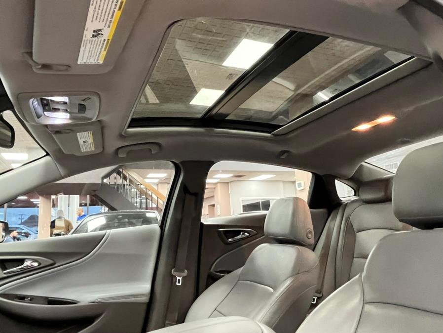 2018 Chevrolet Malibu 4dr Sdn Premier w/2LZ, available for sale in Massapequa Park, New York | Power Motors East. Massapequa Park, New York 2018 Chevrolet Malibu 4dr Sdn Premier w/2LZ, available for sale in Massapequa Park, New York | Power Motors East. Massapequa Park, New York