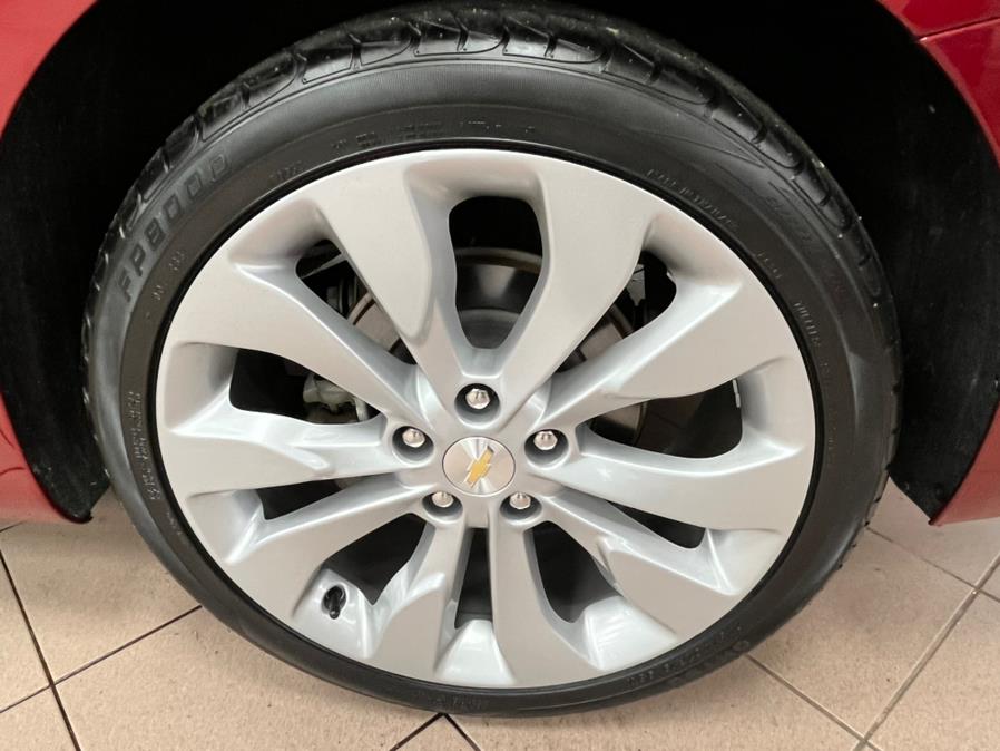 2018 Chevrolet Malibu 4dr Sdn Premier w/2LZ, available for sale in Massapequa Park, New York | Power Motors East. Massapequa Park, New York 2018 Chevrolet Malibu 4dr Sdn Premier w/2LZ, available for sale in Massapequa Park, New York | Power Motors East. Massapequa Park, New York