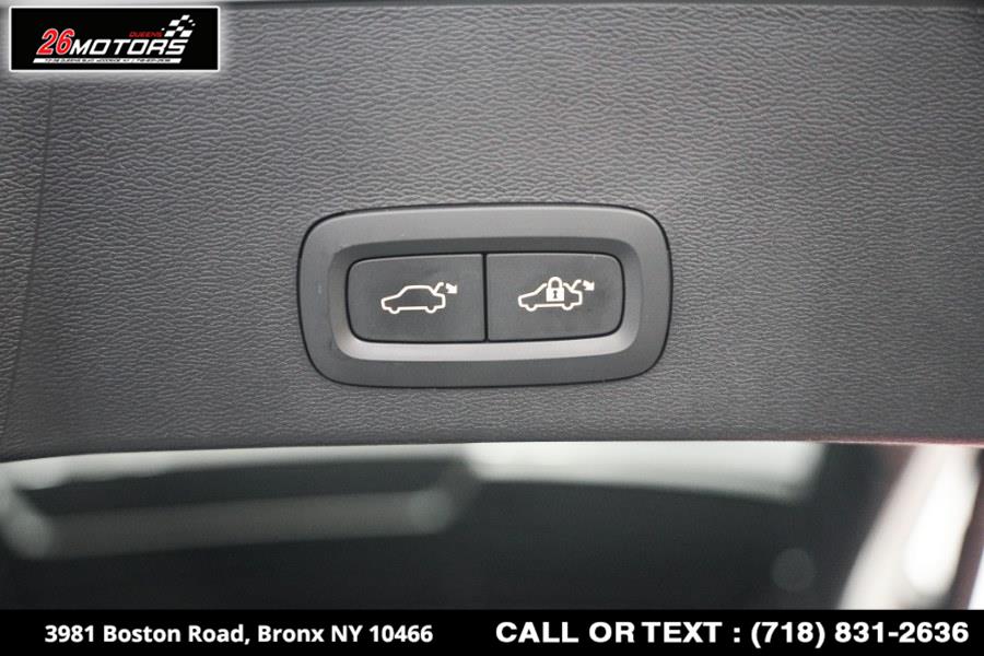 2019 Volvo XC40 T5 AWD R-Design, available for sale in Woodside, New York | 26 Motors Queens. Woodside, New York 2019 Volvo XC40 T5 AWD R-Design, available for sale in Woodside, New York | 26 Motors Queens. Woodside, New York