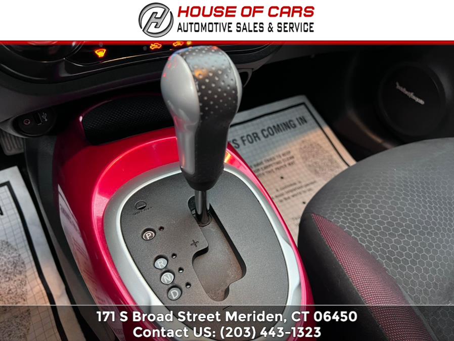 2013 Nissan JUKE 5dr Wgn CVT SL AWD, available for sale in Meriden, Connecticut | House of Cars CT. Meriden, Connecticut