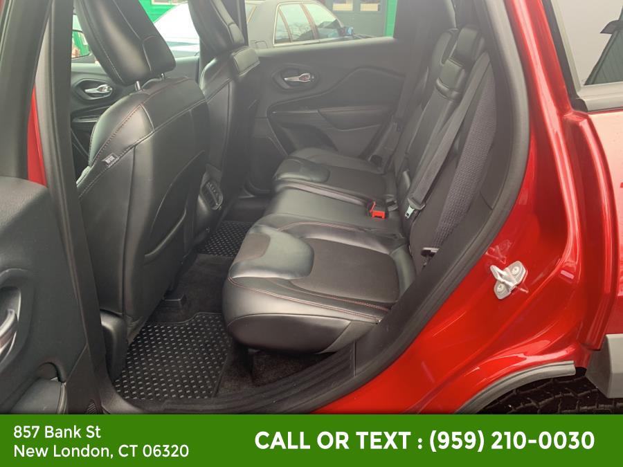 2015 Jeep Cherokee 4WD 4dr Trailhawk, available for sale in New London, Connecticut | McAvoy Inc dba Town Hill Auto. New London, Connecticut 2015 Jeep Cherokee 4WD 4dr Trailhawk, available for sale in New London, Connecticut | McAvoy Inc dba Town Hill Auto. New London, Connecticut