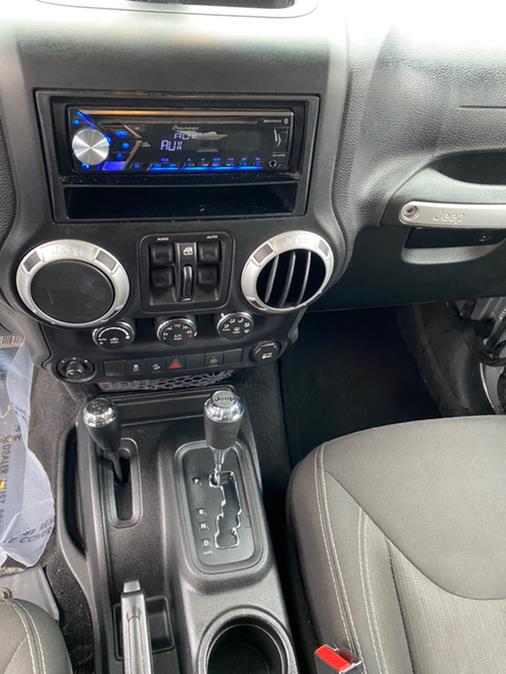 2015 Jeep Wrangler Unlimited 4WD 4dr Sahara, available for sale in Canton, Connecticut | Lava Motors 2 Inc. Canton, Connecticut 2015 Jeep Wrangler Unlimited 4WD 4dr Sahara, available for sale in Canton, Connecticut | Lava Motors 2 Inc. Canton, Connecticut