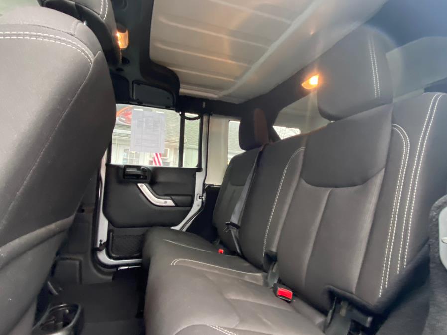 2015 Jeep Wrangler Unlimited 4WD 4dr Sahara, available for sale in Canton, Connecticut | Lava Motors 2 Inc. Canton, Connecticut 2015 Jeep Wrangler Unlimited 4WD 4dr Sahara, available for sale in Canton, Connecticut | Lava Motors 2 Inc. Canton, Connecticut
