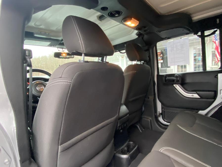2015 Jeep Wrangler Unlimited 4WD 4dr Sahara, available for sale in Canton, Connecticut | Lava Motors 2 Inc. Canton, Connecticut 2015 Jeep Wrangler Unlimited 4WD 4dr Sahara, available for sale in Canton, Connecticut | Lava Motors 2 Inc. Canton, Connecticut