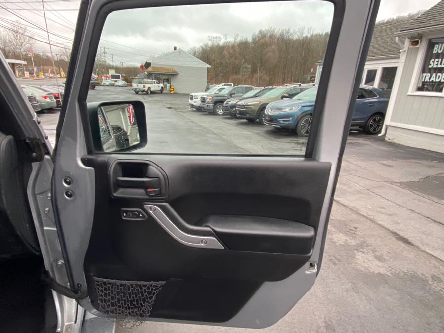 2015 Jeep Wrangler Unlimited 4WD 4dr Sahara, available for sale in Canton, Connecticut | Lava Motors 2 Inc. Canton, Connecticut 2015 Jeep Wrangler Unlimited 4WD 4dr Sahara, available for sale in Canton, Connecticut | Lava Motors 2 Inc. Canton, Connecticut