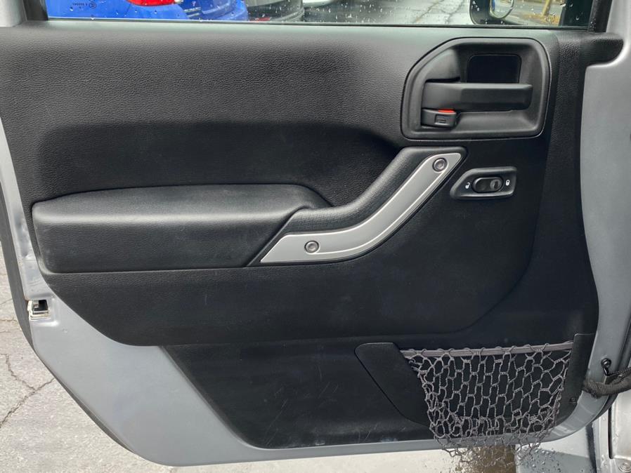 2015 Jeep Wrangler Unlimited 4WD 4dr Sahara, available for sale in Canton, Connecticut | Lava Motors 2 Inc. Canton, Connecticut 2015 Jeep Wrangler Unlimited 4WD 4dr Sahara, available for sale in Canton, Connecticut | Lava Motors 2 Inc. Canton, Connecticut
